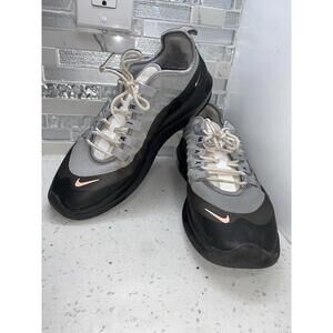 Nike Air Max Axis Womens Sz 9.5 Wolf Grey Coral Stardust AA2168-005 Shoes